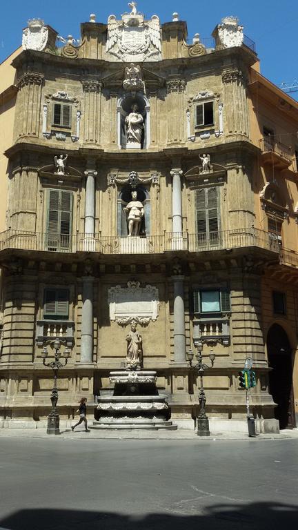Quattro Canti Valu Palermo Oda fotoğraf